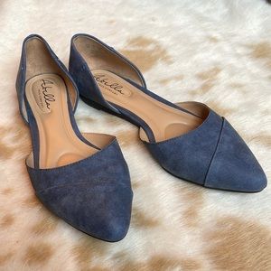 Faux blue suede pointy toe flats
